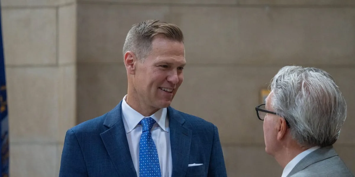 Former Republican Senator Eyes Nonpartisan Bid for Nebraska Governor