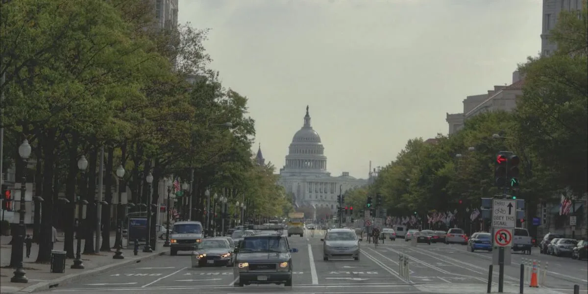 Iowa Senate Passes Budget Safeguard Bill Amid Partisan Dispute Over Gubernatorial Power