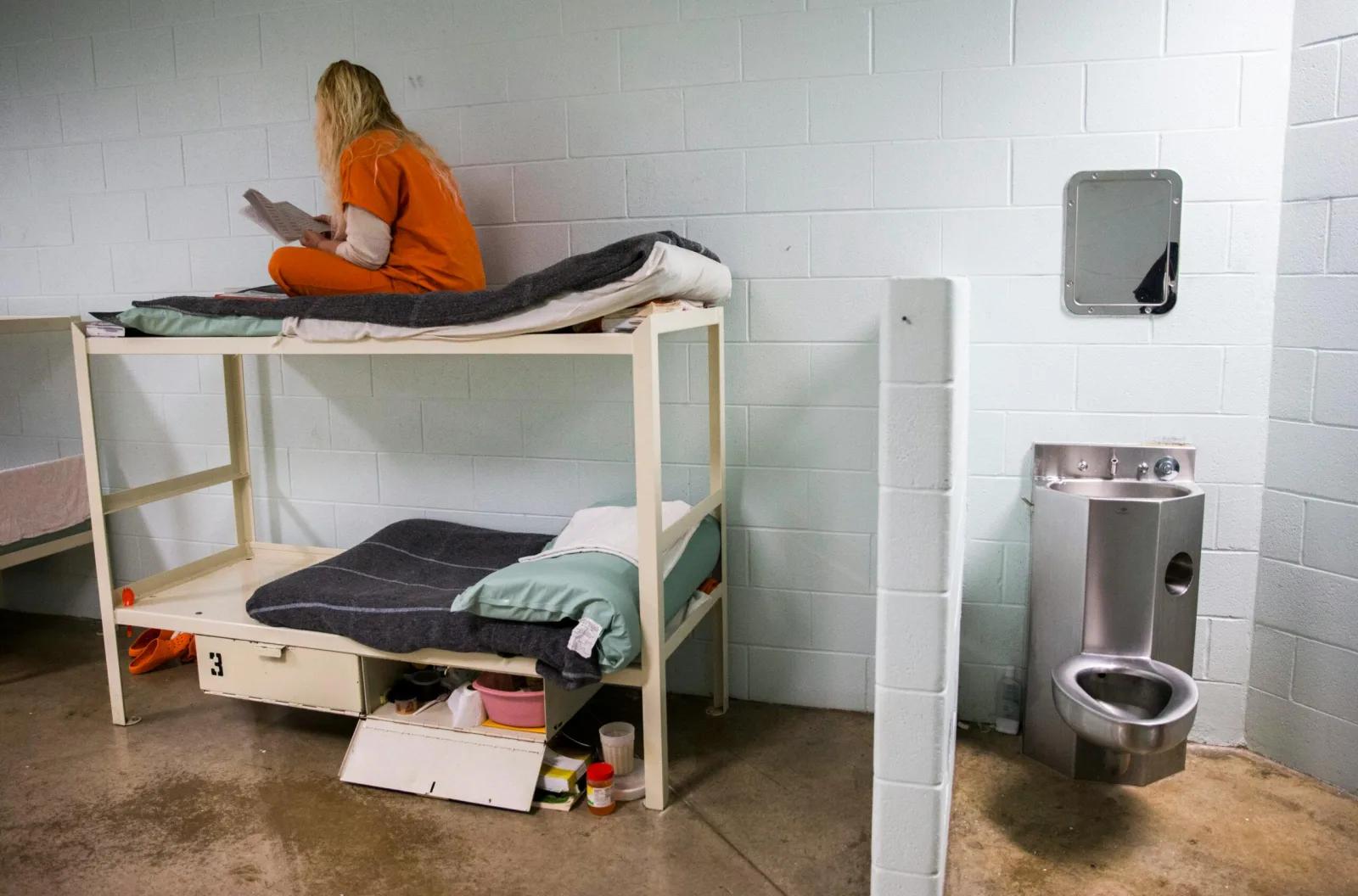 DOJ Investigates Washington State Over Housing Men in Women’s Prison Facilities