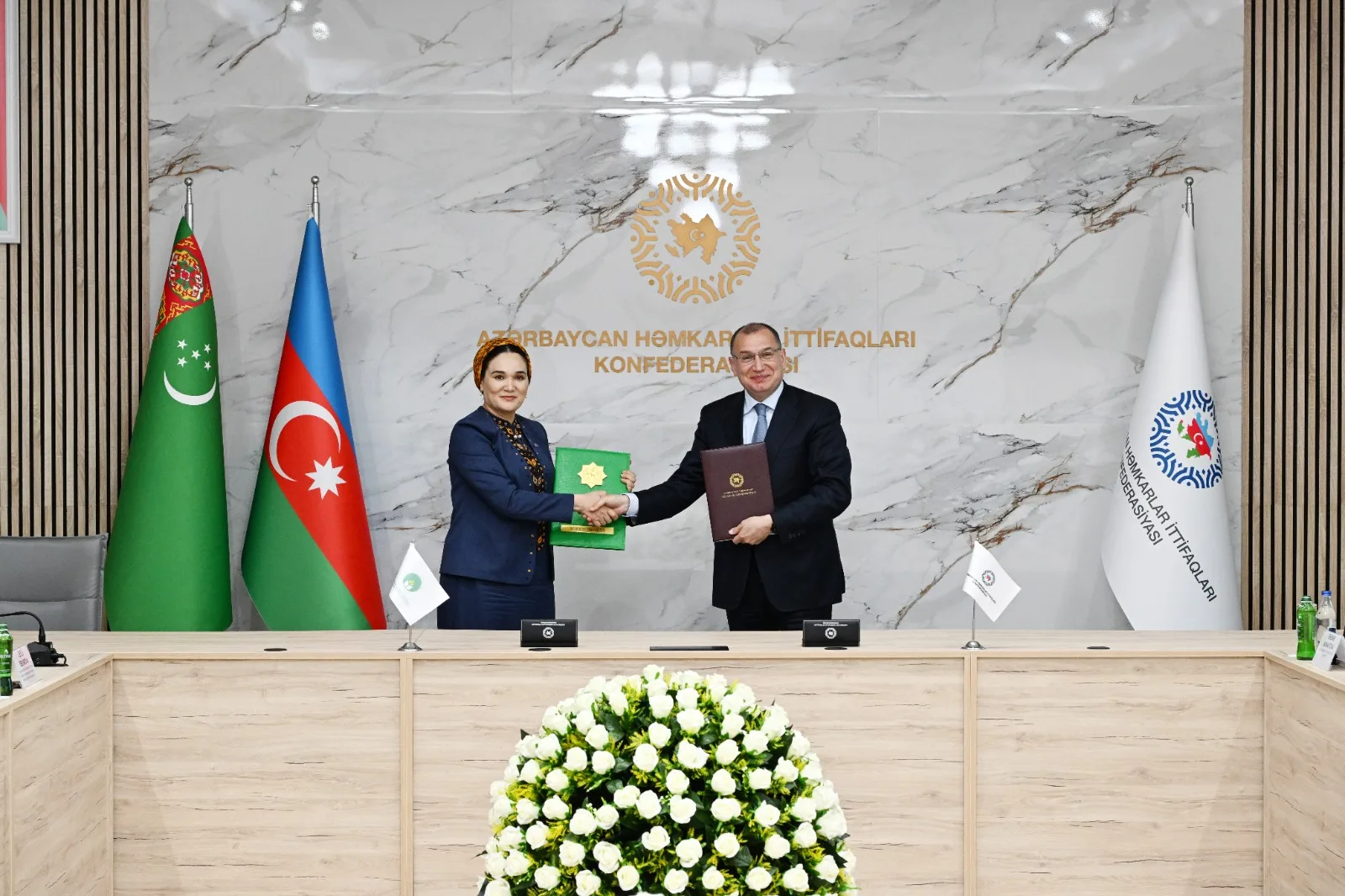 Azerbaijani and Turkmen Trade Unions Sign Pact to Deepen Cooperation