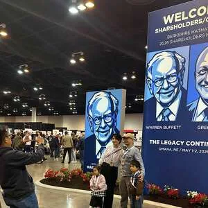 Berkshire Hathaway First-Quarter Profit More Than Doubles Ahead of Leadership Transition