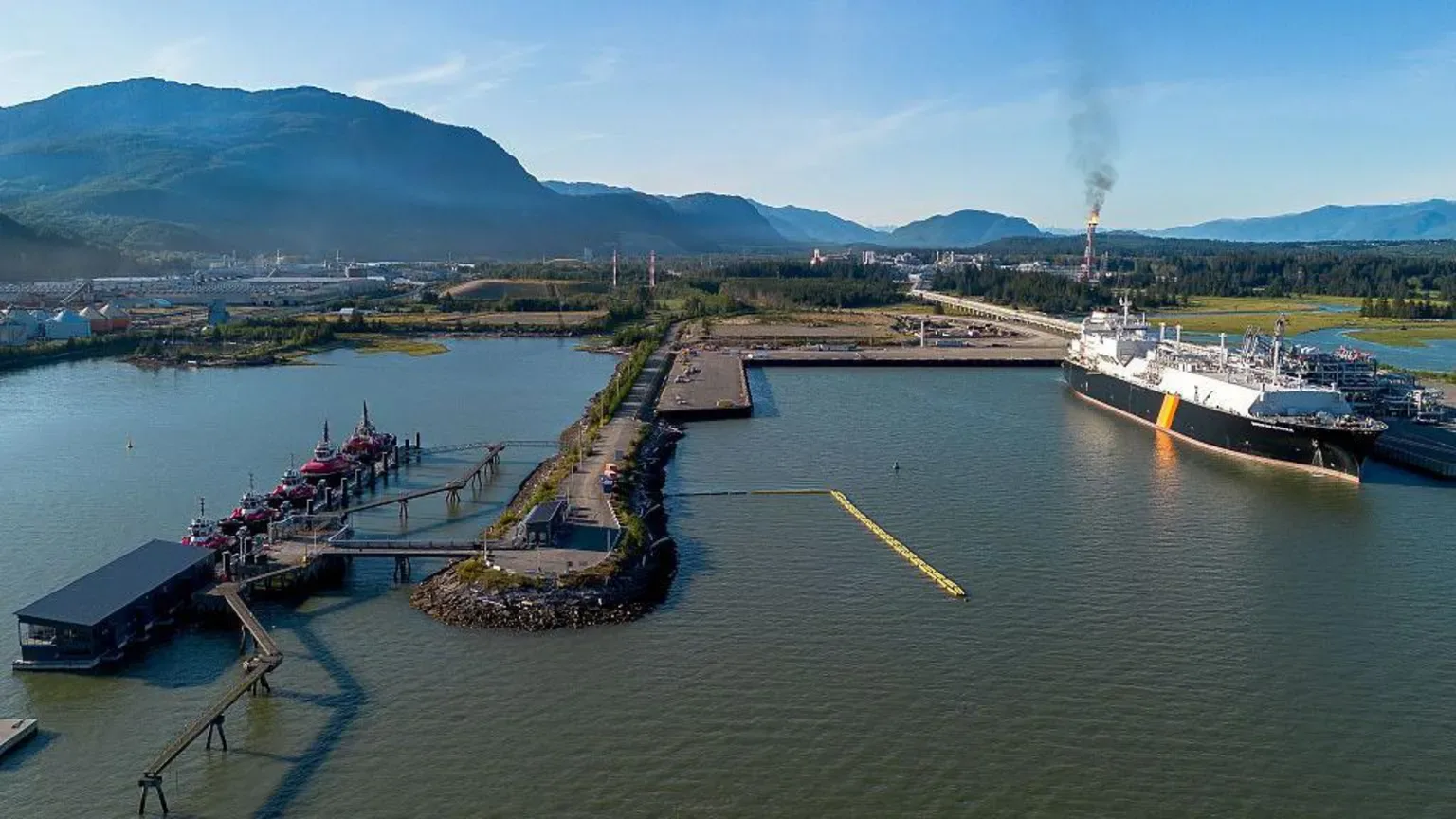 Canada and Germany Seal Historic LNG Export Deal to Boost Energy Trade