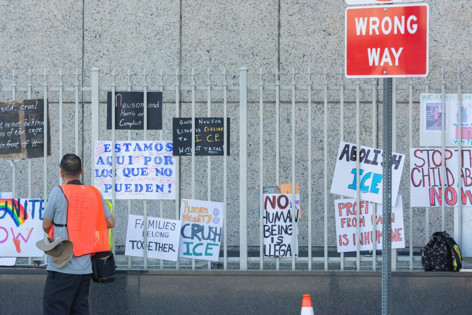 DOJ Report Highlights Overcrowding and Medical Care Failures in California ICE Detention Centers
