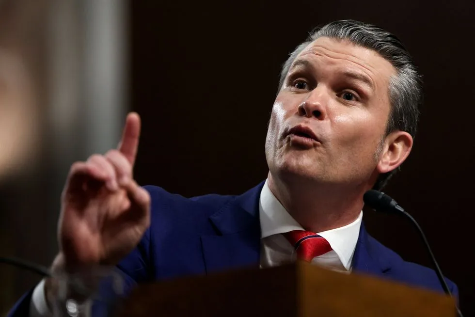 Ex-Army War College Dean Calls for Hegseth's Removal, Citing Unpreparedness for Pentagon Role