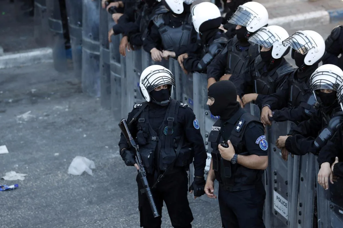 Israeli Authorities Detain Palestinian Police Officer and ISIS Member Linked to Terror Plots