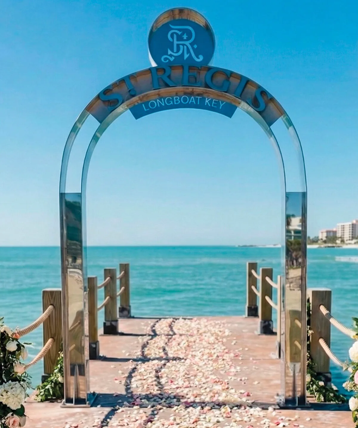 Longboat Key Commission Faces High-Stakes Vote on St. Regis Arch Sign