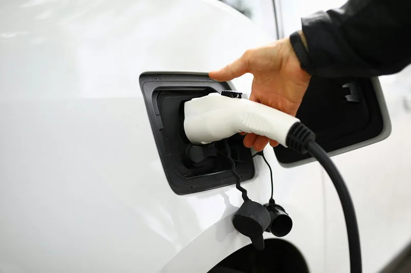 New research reveals optimal nanocoating thickness to extend EV solid-state battery life
