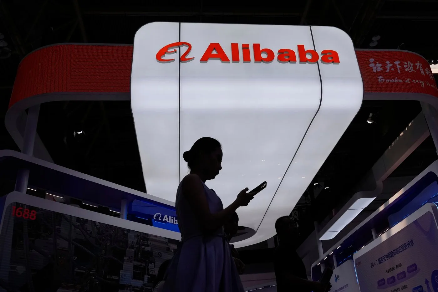 Ottawa Accelerates Efforts to Connect Canadian Businesses with China’s E-commerce Giants