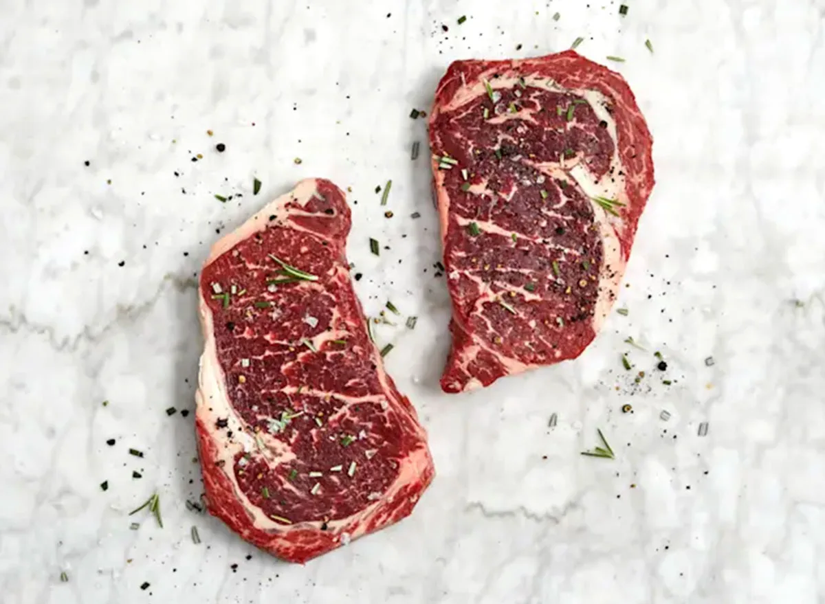 Top Grocery Store Steaks Favored by Grill Enthusiasts for Summer Cookouts