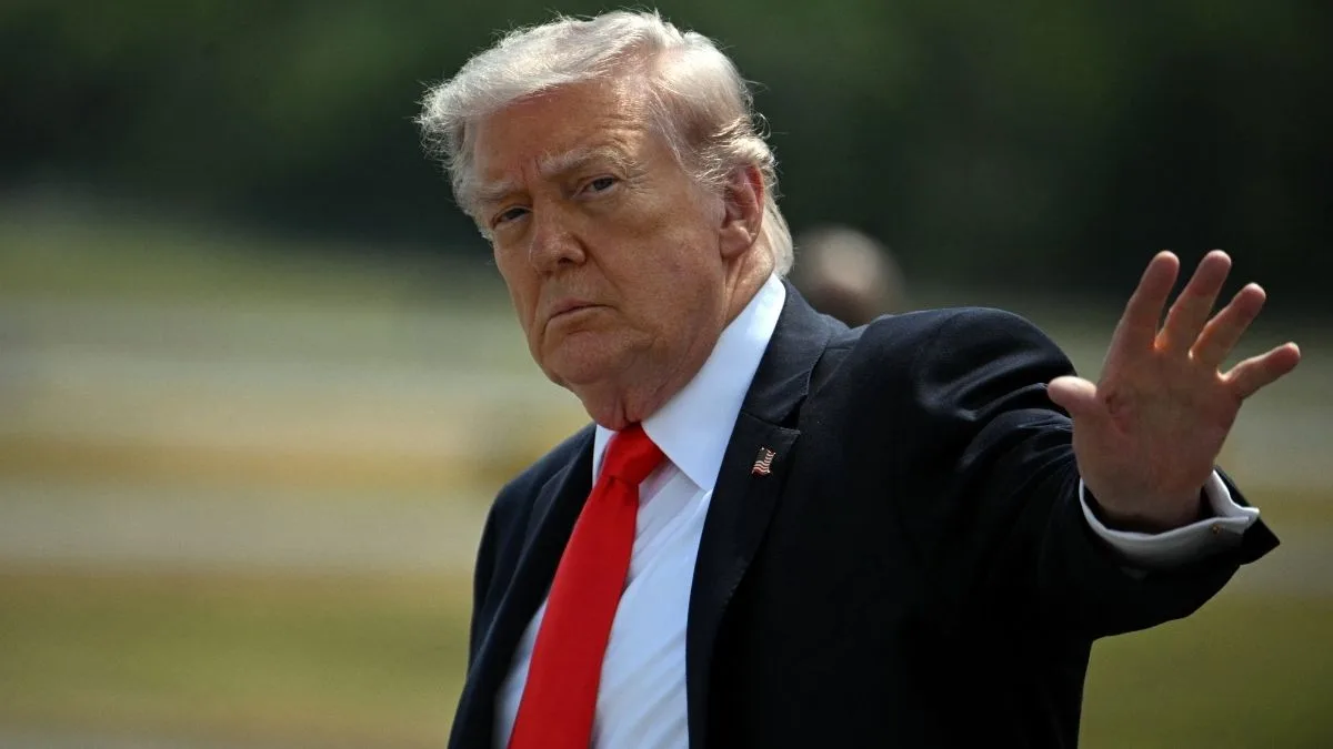 Trump Announces Pentagon Will Release UFO Files in Coming Weeks