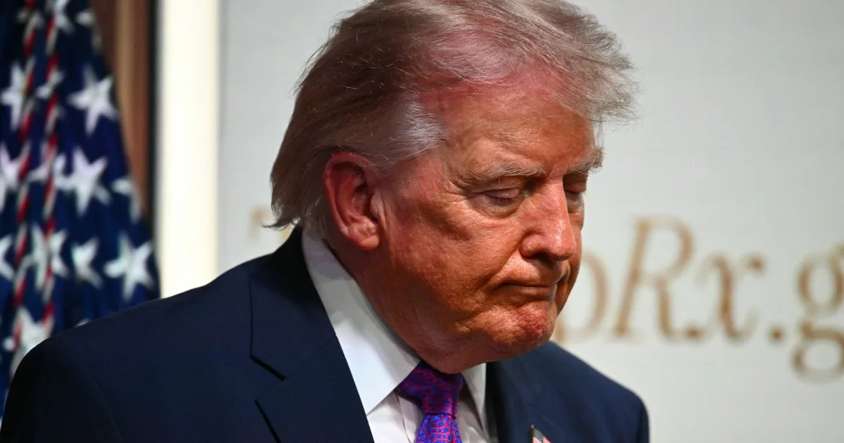 Trump Pauses Military Action on Iran as New Peace Talks Gain Momentum