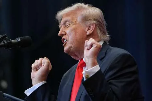Trump Returns to Public Events With Profane Speech in Florida