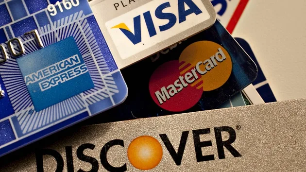 US Household Debt Climbs to Record High as Inflation Accelerates