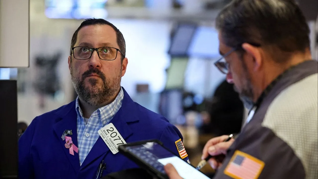 Wall Street Retreats Amid Rising Inflation and Iran Conflict Concerns