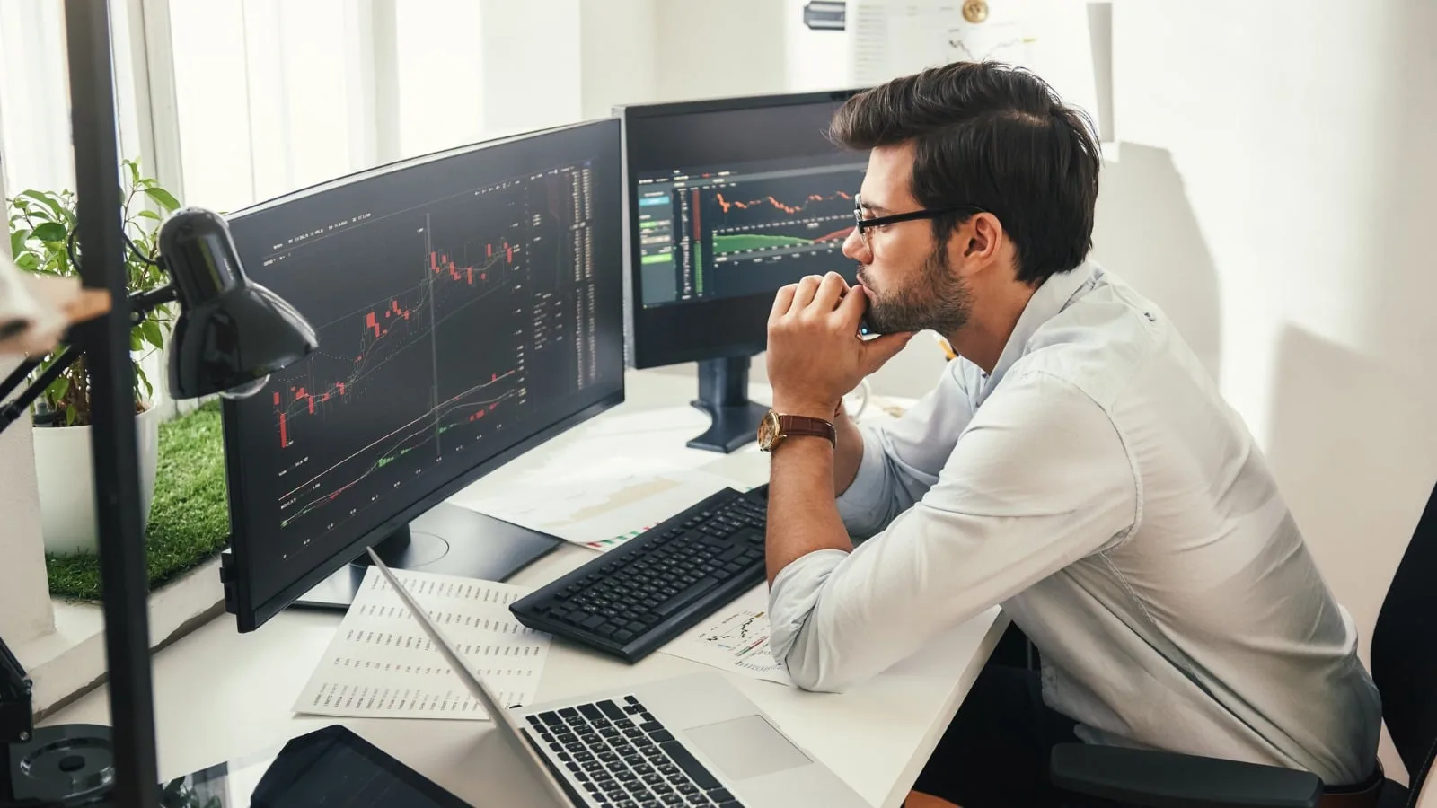 Wall Street’s AI Stock Picking Faces Setbacks Despite Hype