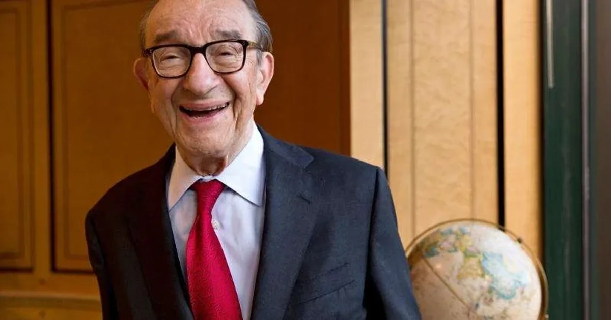 Alan Greenspan, Former Federal Reserve Chairman, Dies at 100