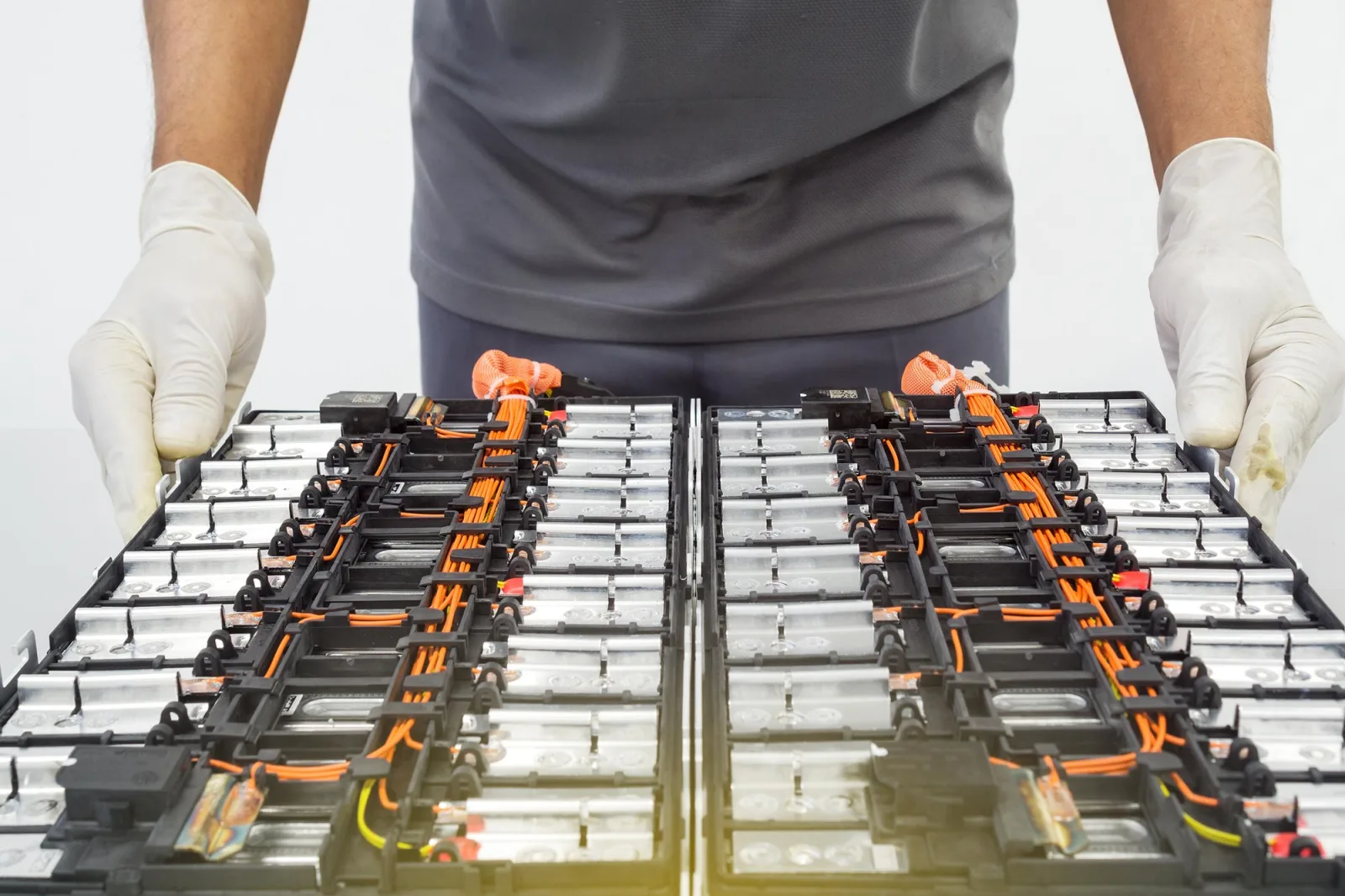 Chinese Sodium-Ion Battery Matches Tesla in Quality and Key Performance Tests