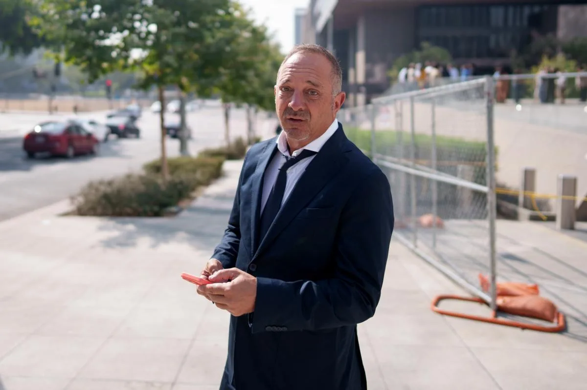 Convicted Short-Seller Andrew Left Seeks Mistrial Over Jury Form Error