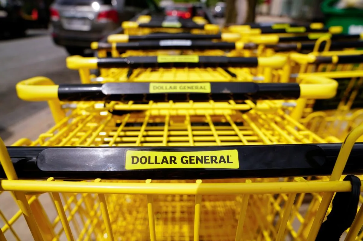 Dollar General Cuts Prices on Over 2,000 Items to $1 or Less Amid Inflation Pressure