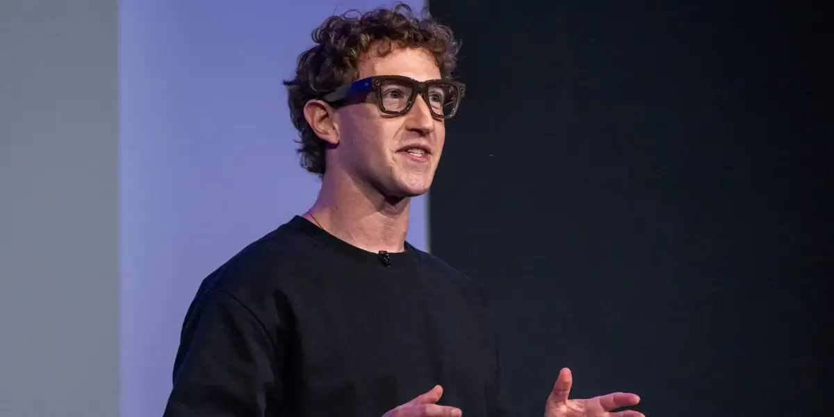 Mark Zuckerberg Downplays Fears of Widespread AI Job Losses, Highlights Productivity Gains