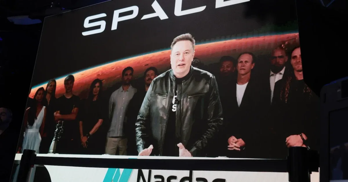 SpaceX’s IPO Pushes Valuation Above $2 Trillion, Reshaping Space Industry Dynamics