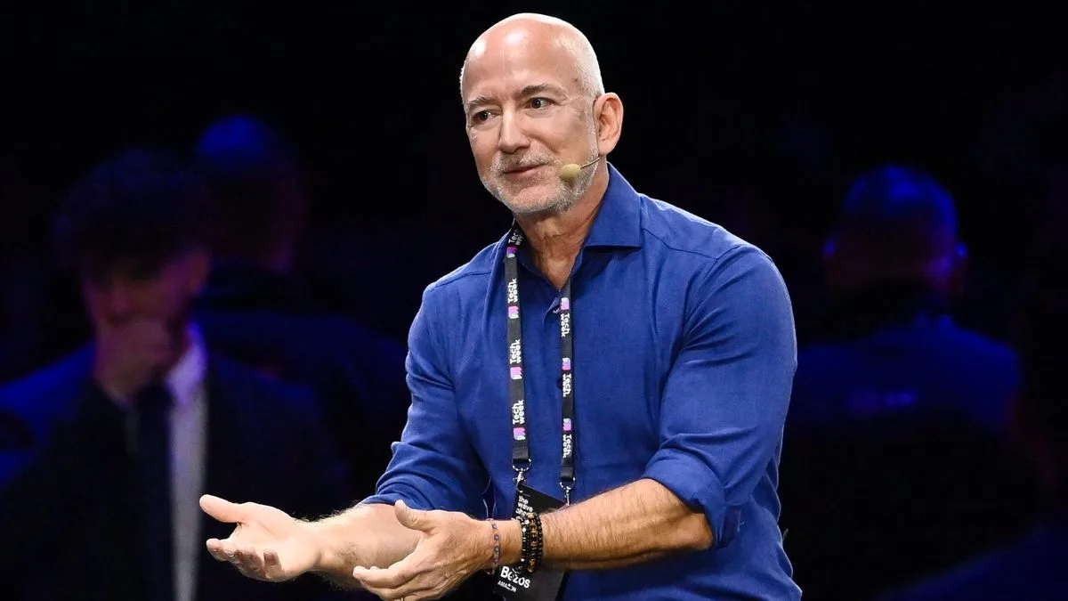 Viral Jeff Bezos Quote on AI and Water Is Fabricated, Here's What He Actually Said