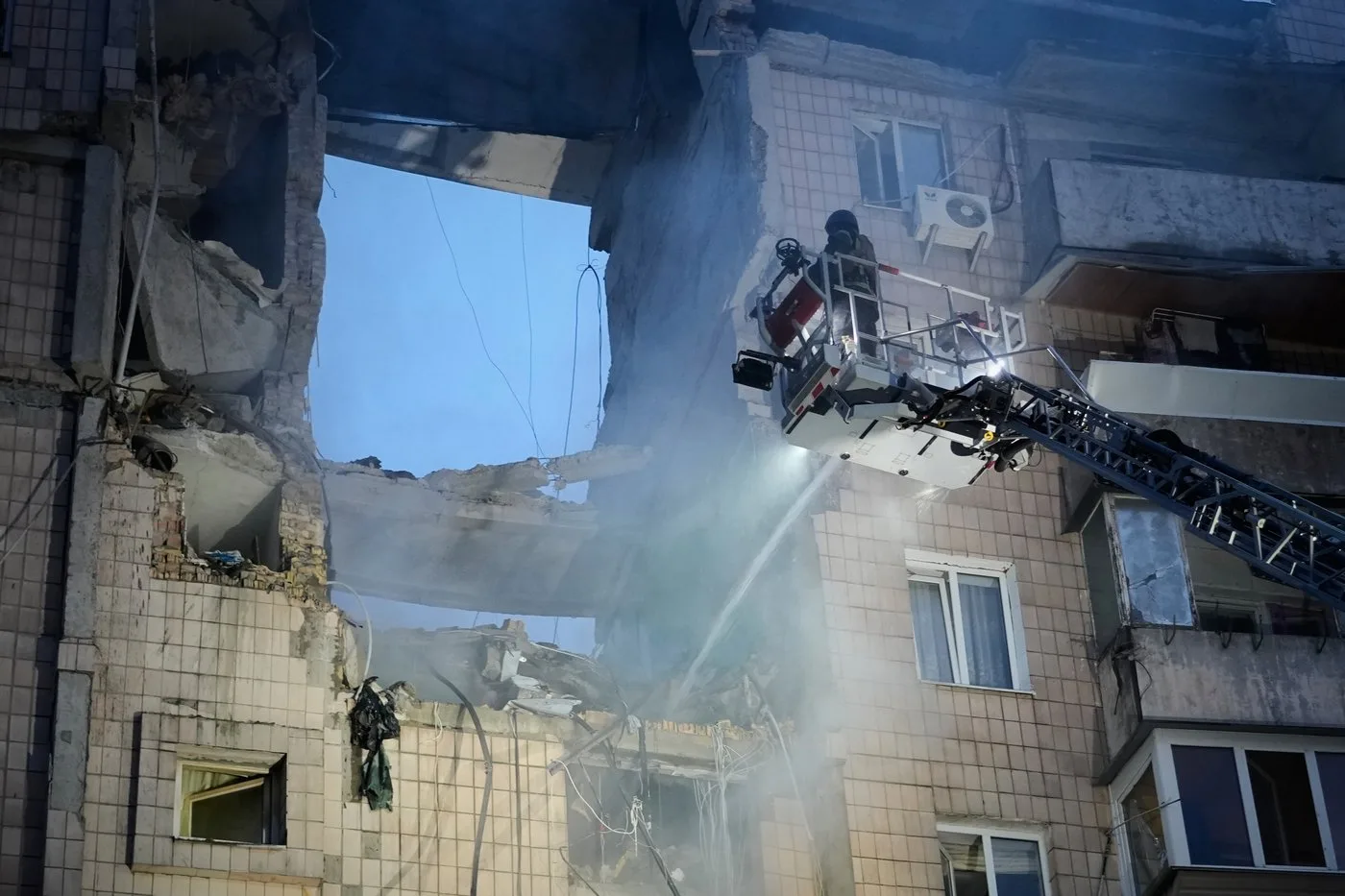 Missile and drone strike hits Kyiv, killing at least five amid ongoing conflict