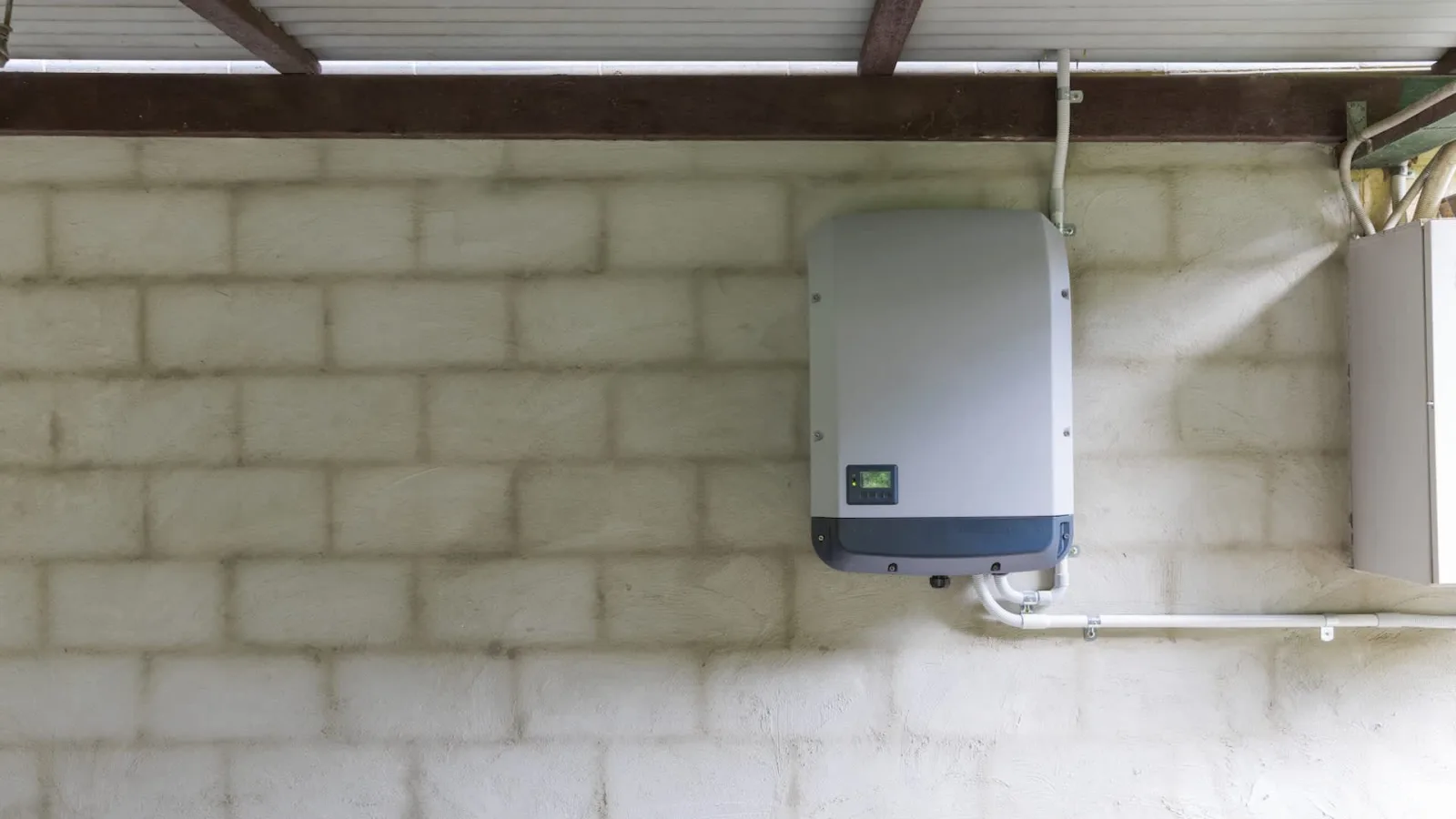 Evaluating the Cost and Benefits of Large Home Batteries for Electric Homes