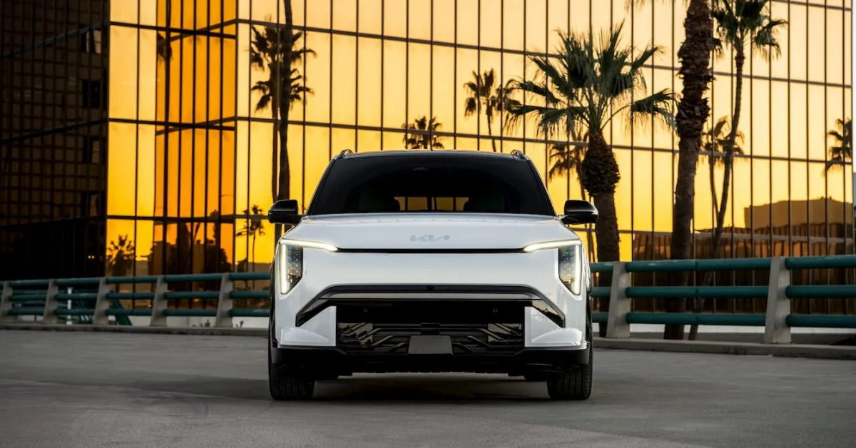 Kia Unveils Affordable EV3 Electric SUV Pricing for US and Canadian Markets