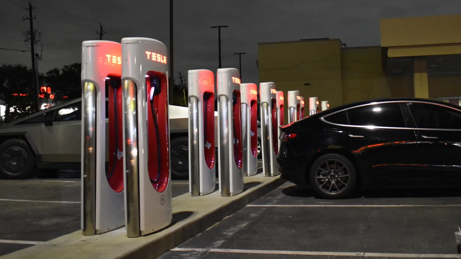 Safety Concerns Rise Over EV Charging Cables After Idaho Shooting Incident