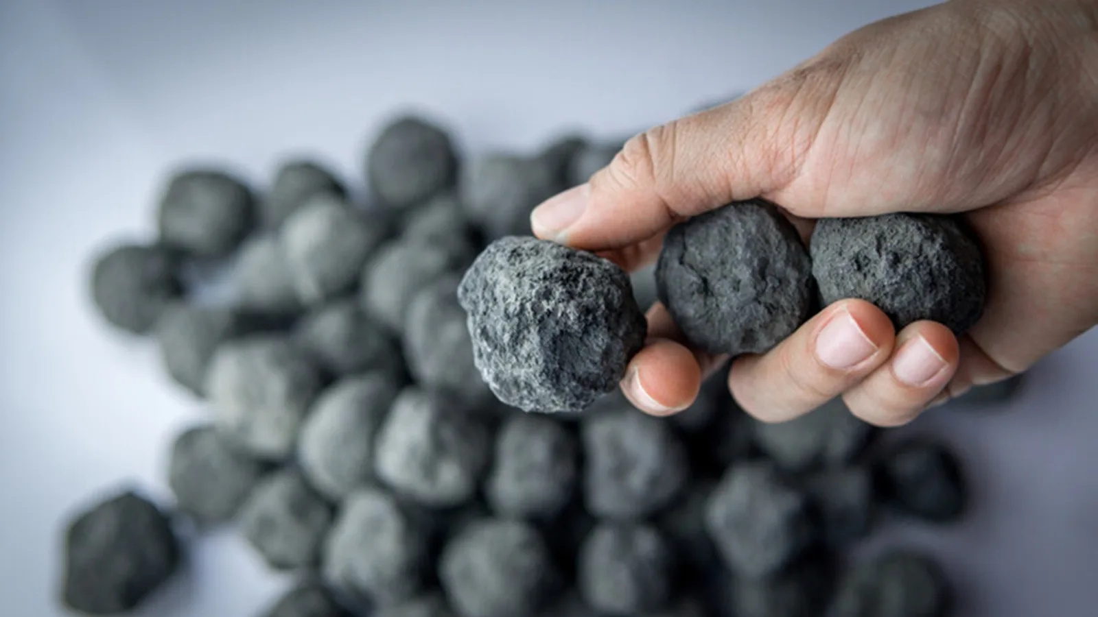 US Scientists Harness Ultra-Hot Plasma to Revolutionize Cement Production and Cut Emissions