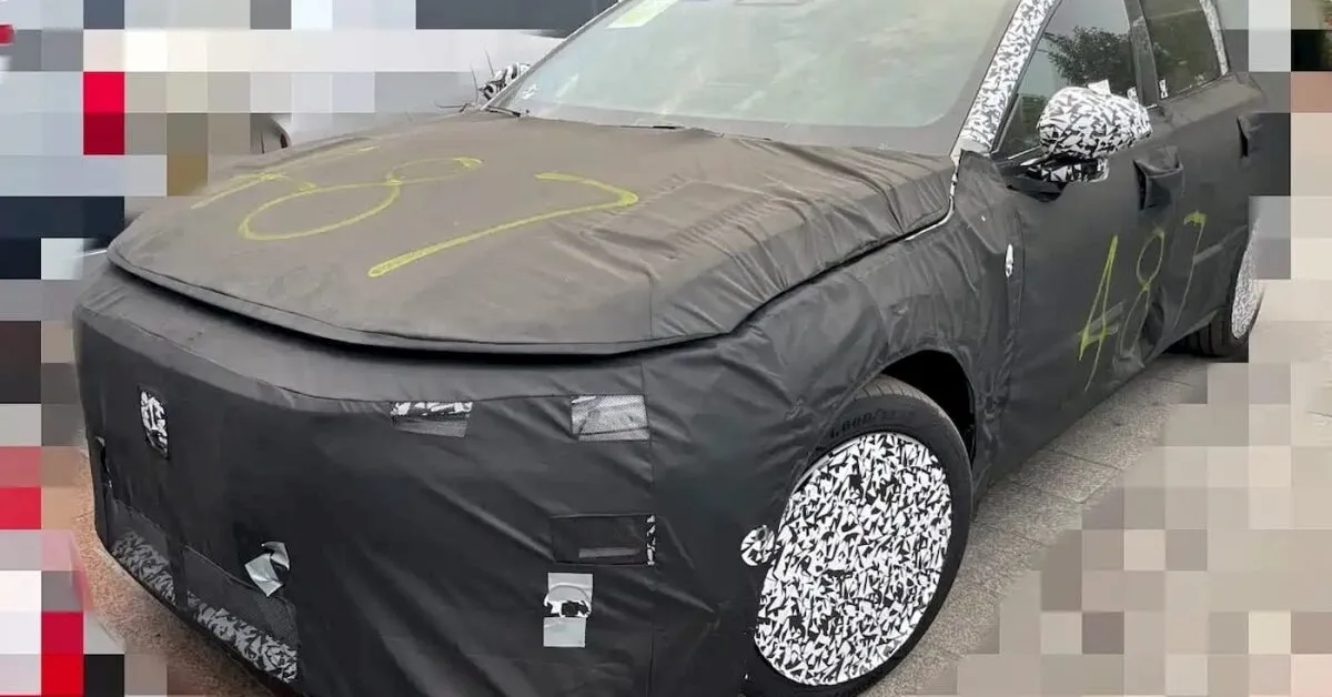 Volvo Reveals New Sedan Prototype That May Retain Combustion Engine Despite EV Focus
