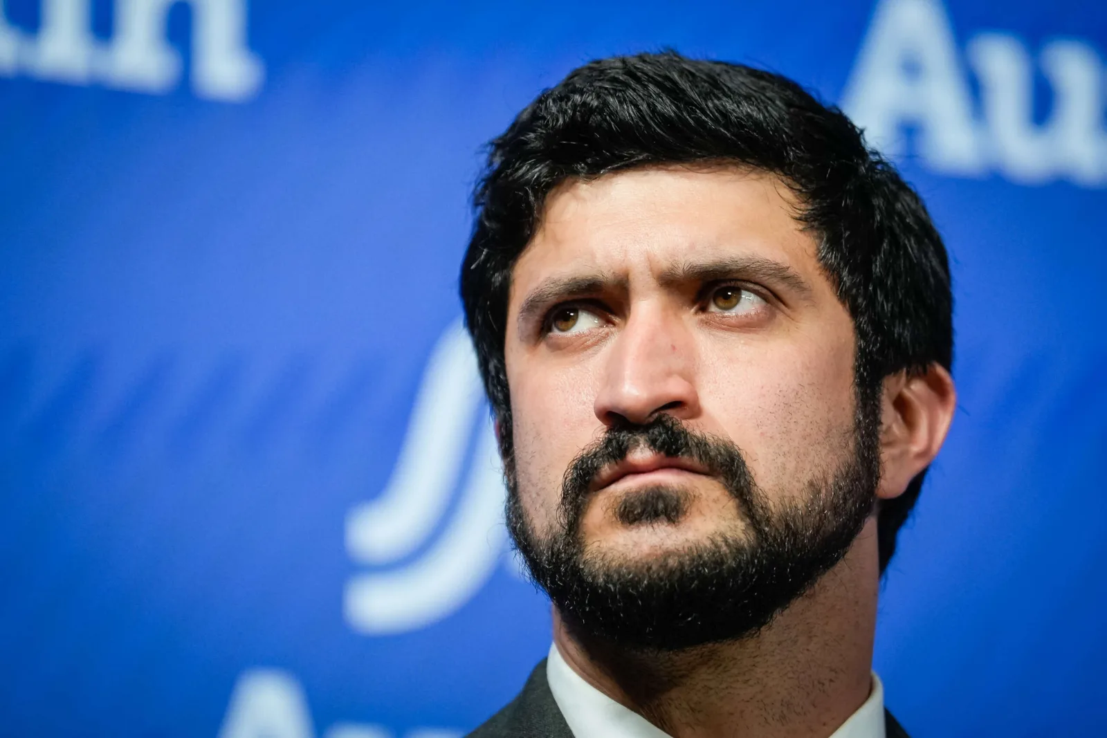 Progressive Leader Urges Democrats to Reject AI Billionaire Money in 2026 Midterms